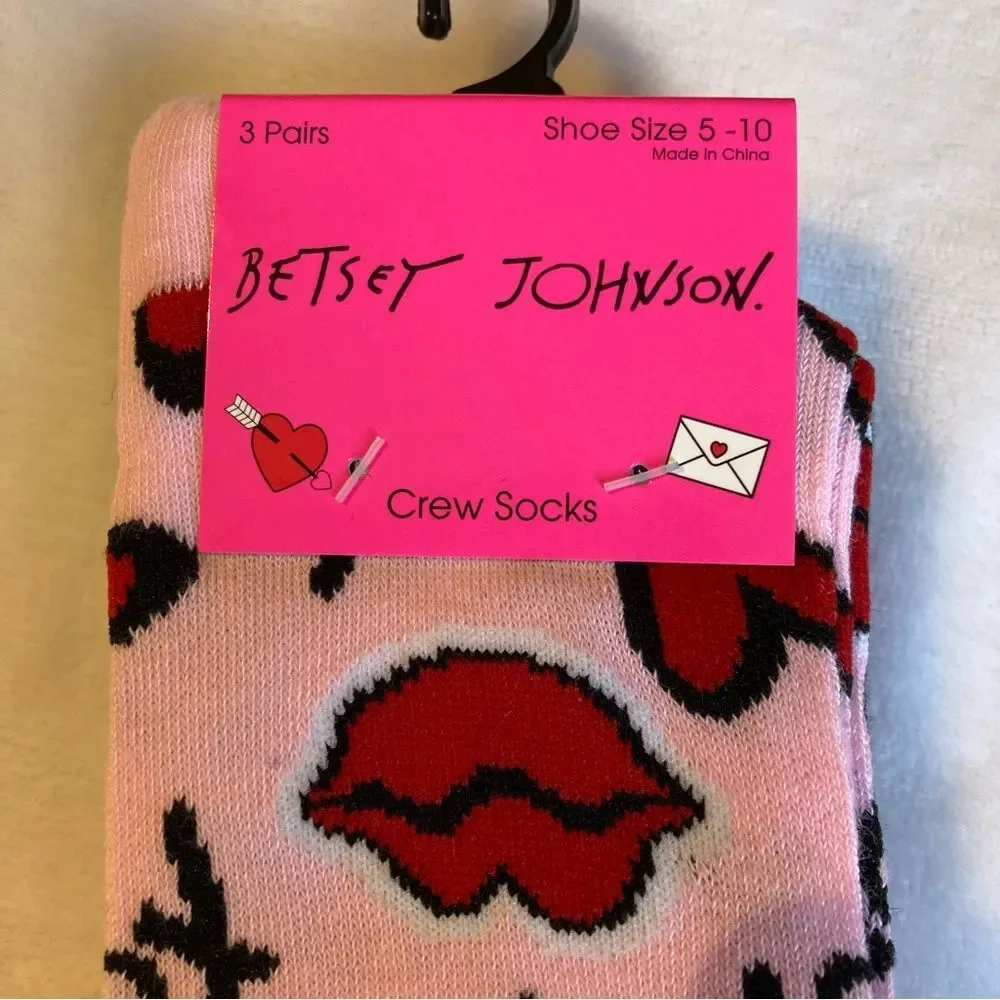 Betsey Johnson pairs betsey